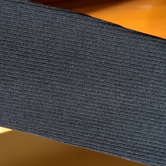 ZARA* round neck long sleeve side ruche rib knit body con dress - Picture 11 of 17